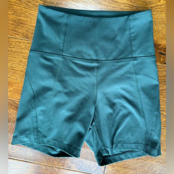 Girlfriend Collective High Rise Run Shorts Green Compression Women’s Extra Small - Picture 1 of 4